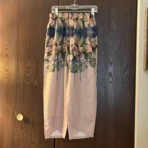 Misslook tan with floral pattern lounging pants. Size Small NWOT